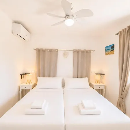 Panorama Hills Cala Porter Апартаменты *